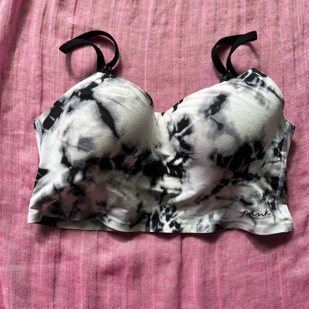 Victoria’s Secret PINK ‘Wireless Lightly Lined’ in Smoky gray, white & black